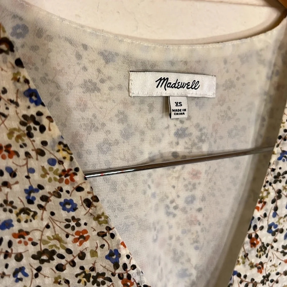 Madewell Silk V-Neck Fieldwalk Floral Peplum Pop Over Top, Women Size XS - Picture 4 of 8